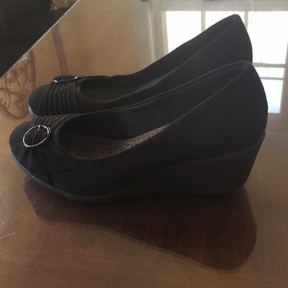 Suede wedges - Picture 2 of 2